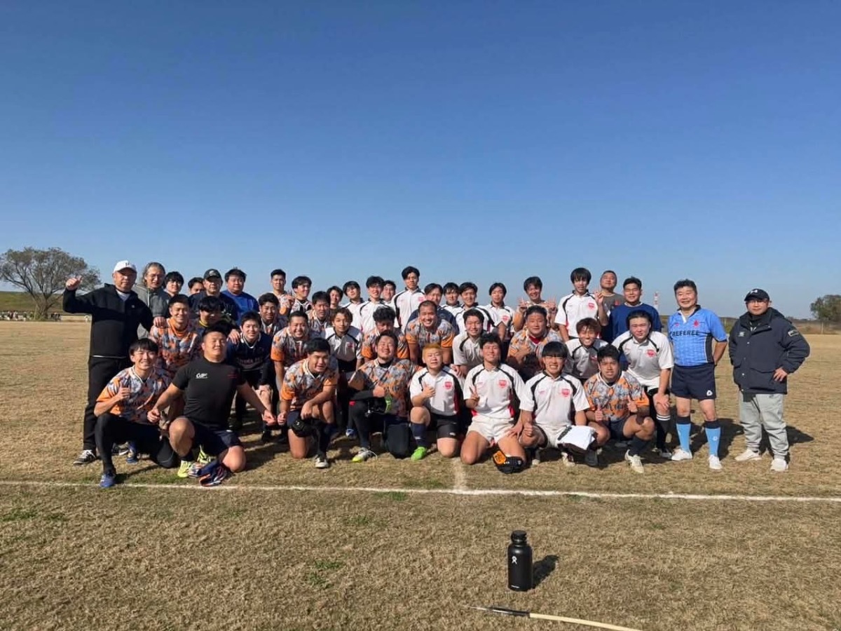 部活動支援を行う豊多摩高校ラグビー部OBチーム「70ズ」が初試合 - 「70ズ」は、部活動支援の為、対戦相手に都立豊多摩高校ラグビー部を宣伝