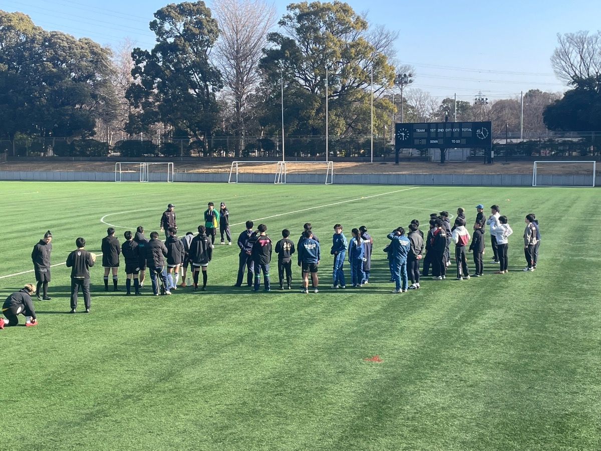 部活動支援の為、豊多摩高校ラグビー部OBチームが、タッチラグビー大会に出場 - 豊多摩高校ラグビー部OBチームは、部活動支援にタッチラグビーを活用